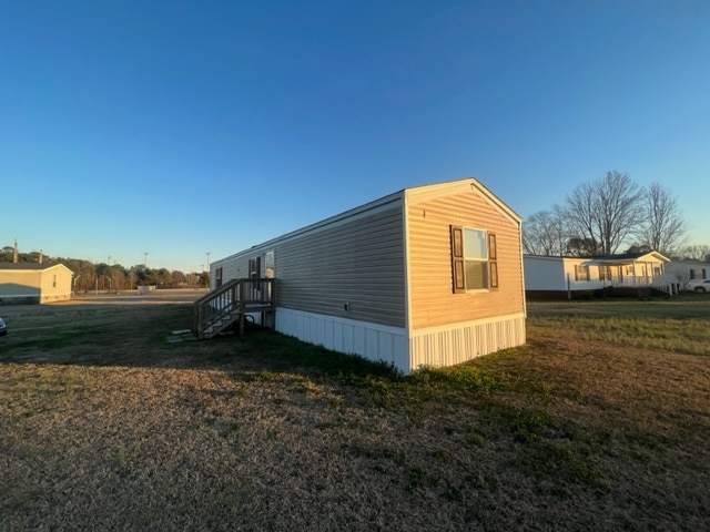 Building Photo - 100 Harvest Ln