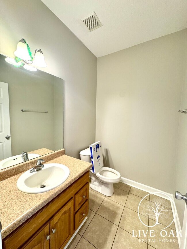 Building Photo - 125 Governors Blvd