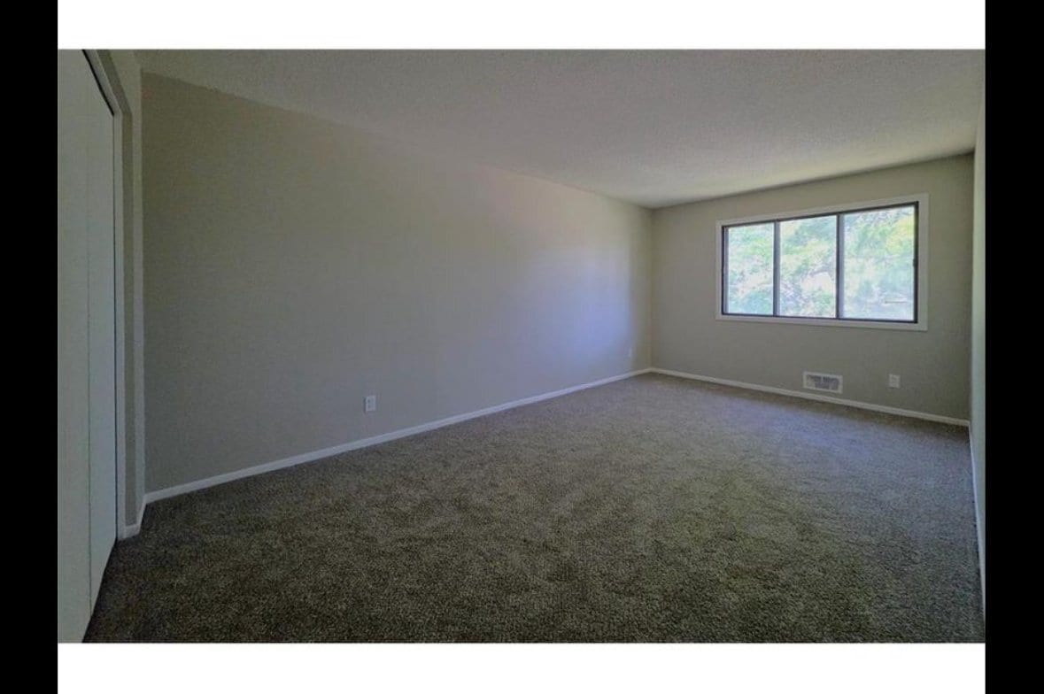 Building Photo - 4710 Lenore Ln