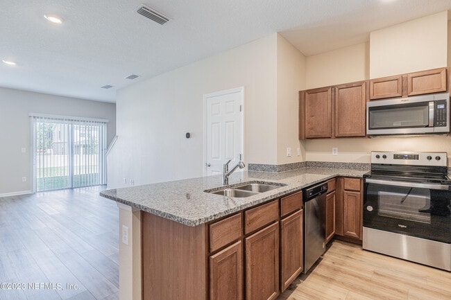 Building Photo - 9833 Fiddleback Ln