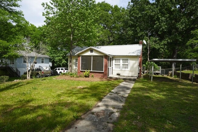 Primary Photo - Cozy 2BR Home in Forestdale – Freshly Upda...