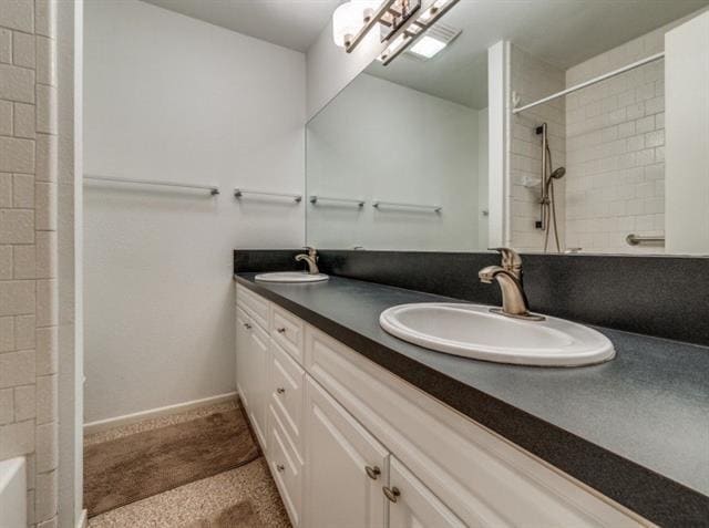 Building Photo - 7525 Holly Hill Dr