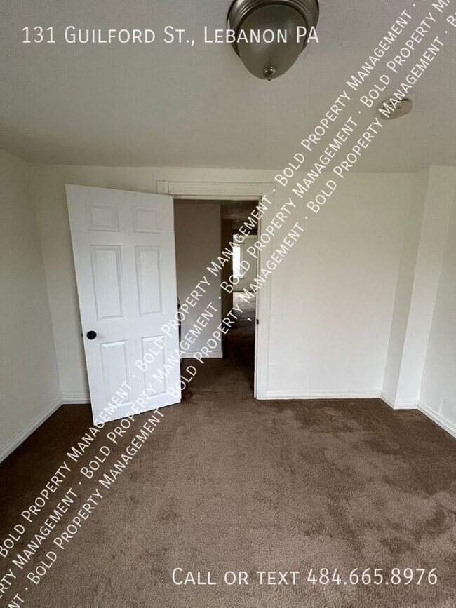 Building Photo - 131 Guilford St