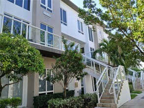 Building Photo - 6415 NW 102nd Path