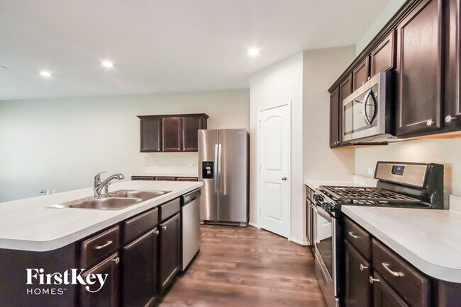 Building Photo - 15271 Timber Preserve Ln