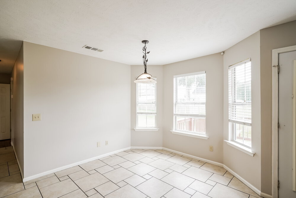 Building Photo - 300 Stafford Ct