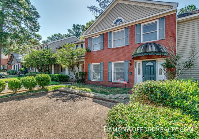 Building Photo - 1435 Roxbury Ct