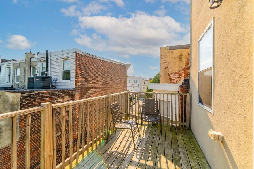 Building Photo - 1815 W Montgomery Ave