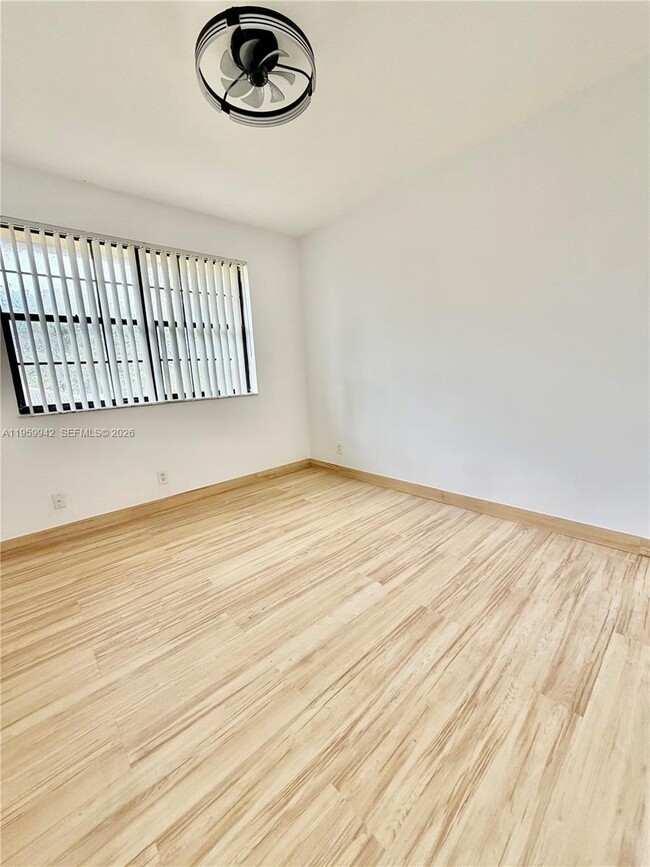 Building Photo - 2846 Coral Springs Dr