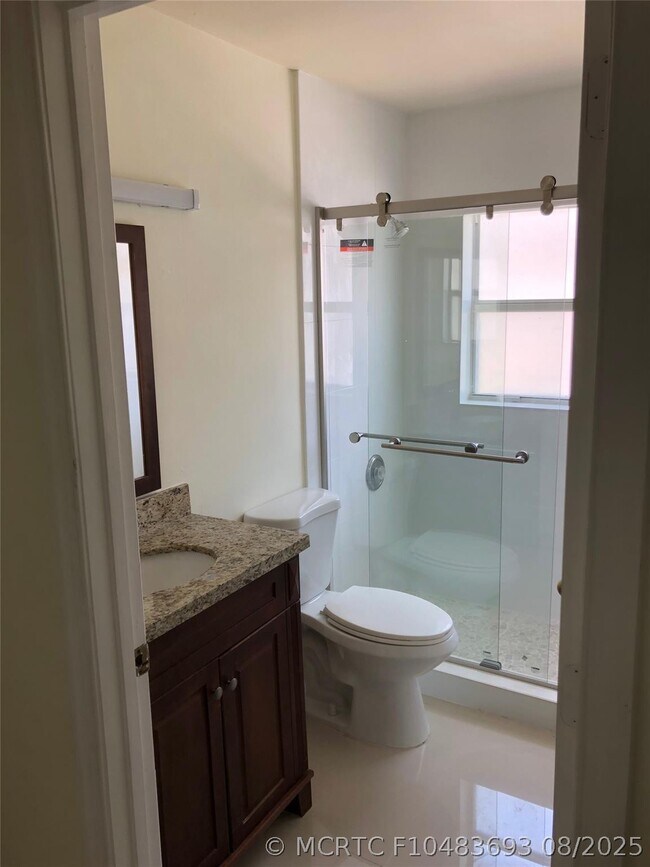 Building Photo - 4122 E Silverado Cir