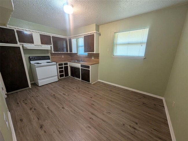 Building Photo - 2517 SW 86th St