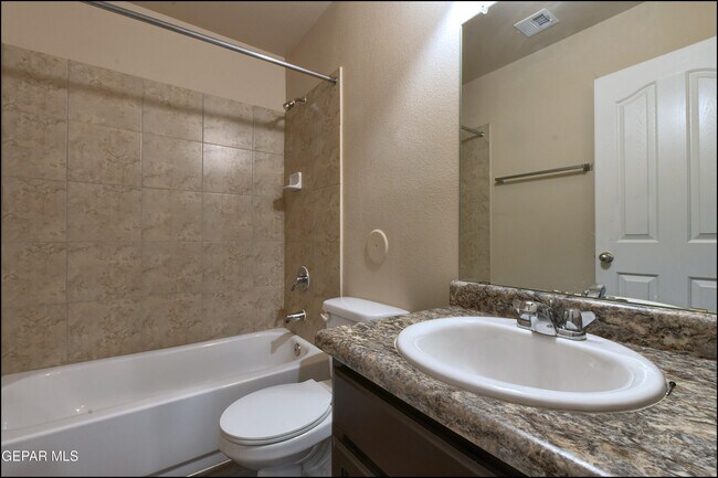 Building Photo - 741 Nuevo Desierto Dr