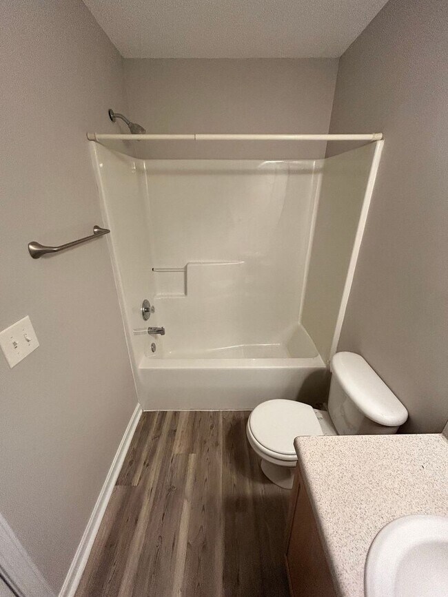 Building Photo - 1379 Pampas Cir