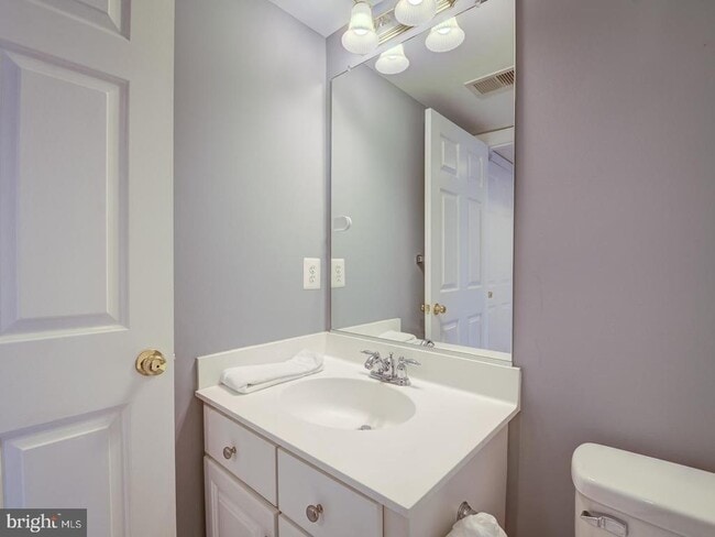 Building Photo - 8410 Chaucer House Ct