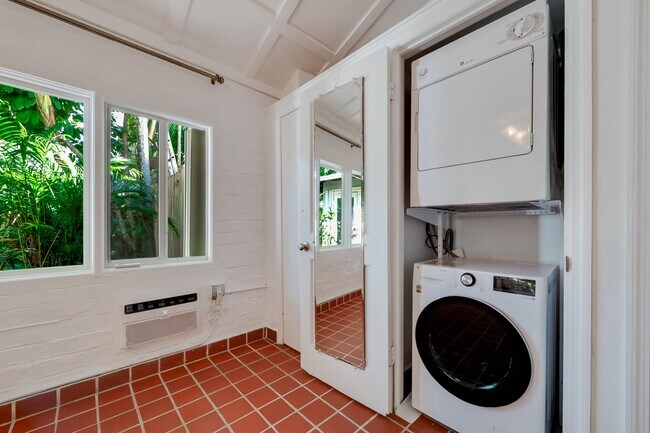 Building Photo - 3791 El Prado Blvd