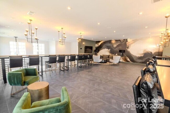 Building Photo - 3110 Doe River Wy