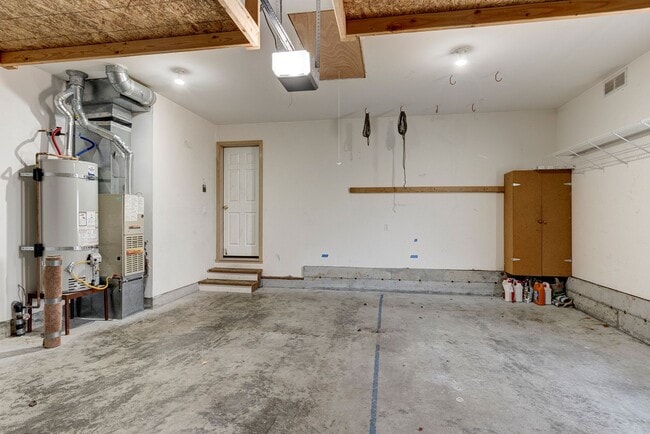 Building Photo - 3 Bedroom in Shannon Forest