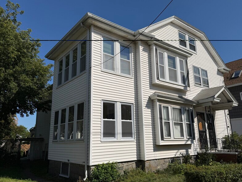 Exterior - 37 Leach St