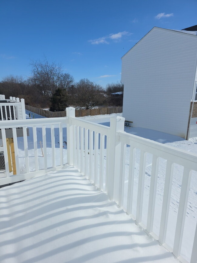 Building Photo - "Spacious 3-Bedroom Townhouse with 3 Full Baths in Columbus – 1856 Sq. Ft. of Comfort and Style!"