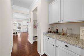 Building Photo - 496 Spring View Dr