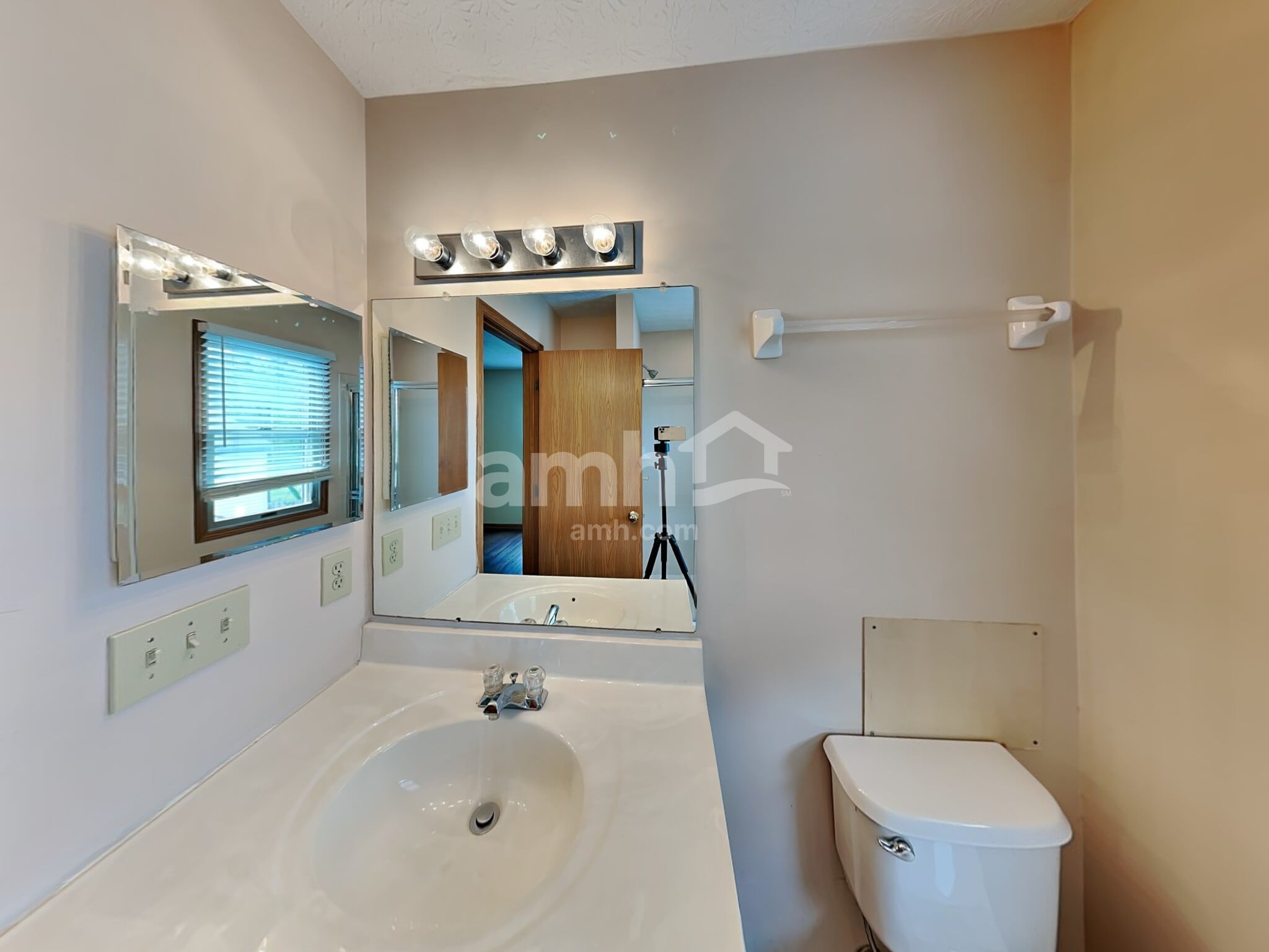 Building Photo - 5016 Scalton Pl