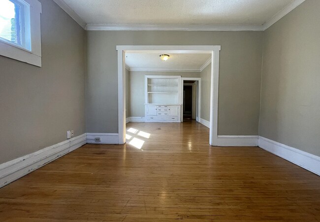Building Photo - 3340 Stevens Ave