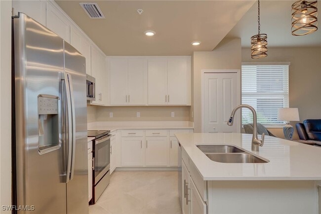 Building Photo - 5715 Double Eagle Cir