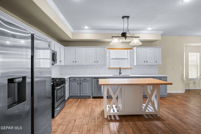 Building Photo - 6384 Franklin Gate Dr