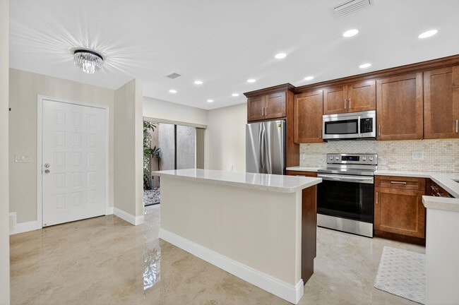 Building Photo - 21476 Juego Cir