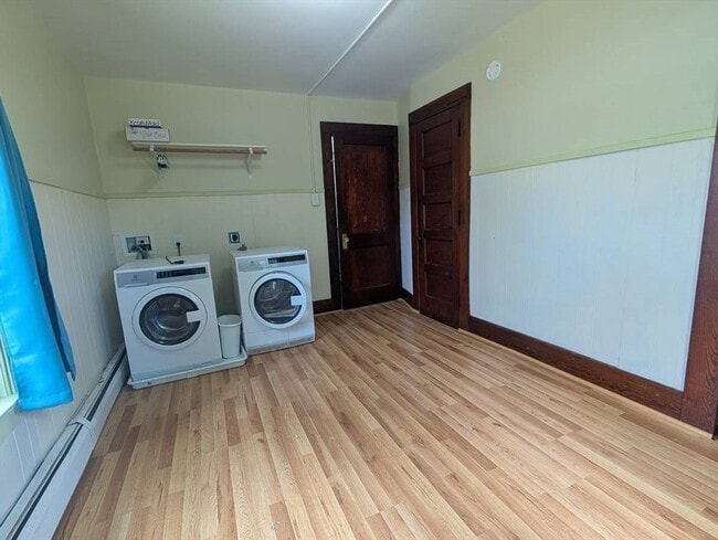 Building Photo - 11 Mechanic St