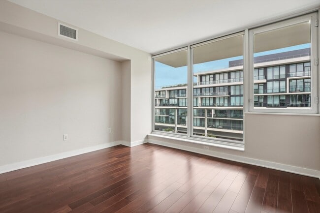 Building Photo - 1000 Ave at Port Imperial