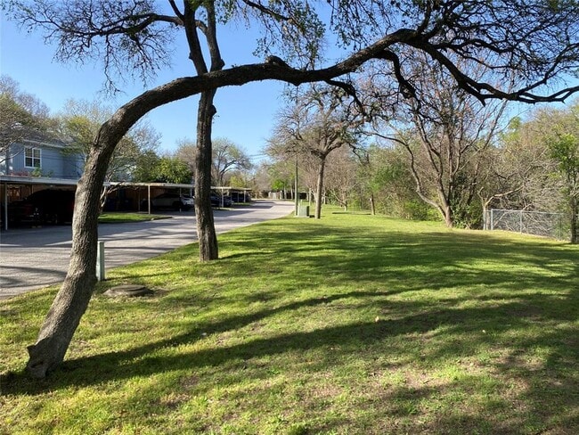 Building Photo - 6103 Bullard Dr