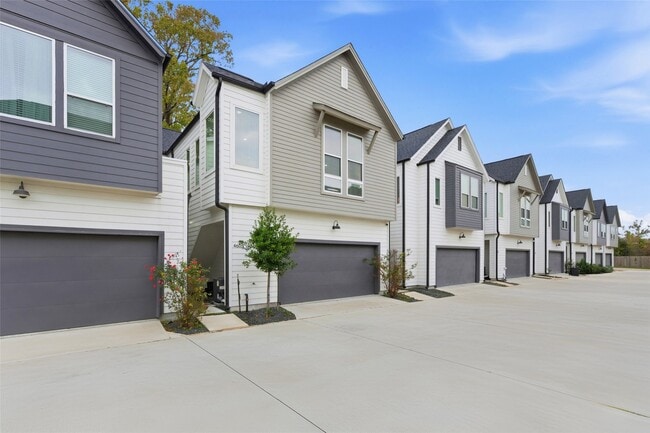 Building Photo - 4605 Lavatera St