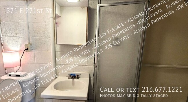 Building Photo - 371 E 271st St