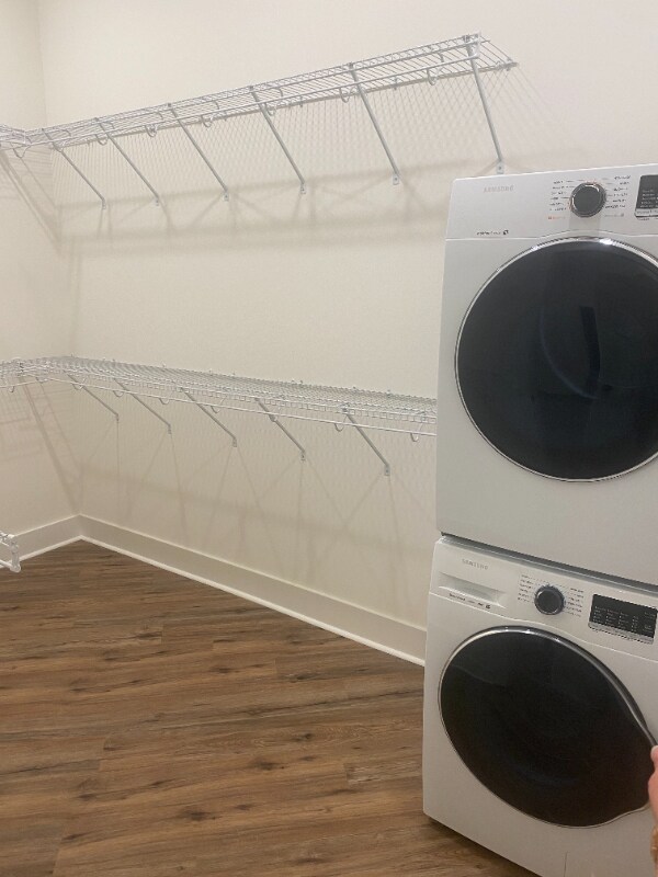 Building Photo - 108 Suzanne Dr