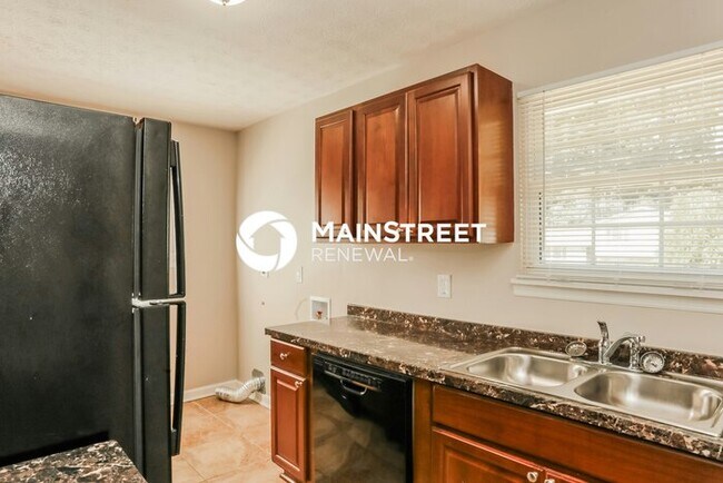 Building Photo - 3 Bedroom Pet-Friendly Home in Ellenwood, GA with Main Street Renewal