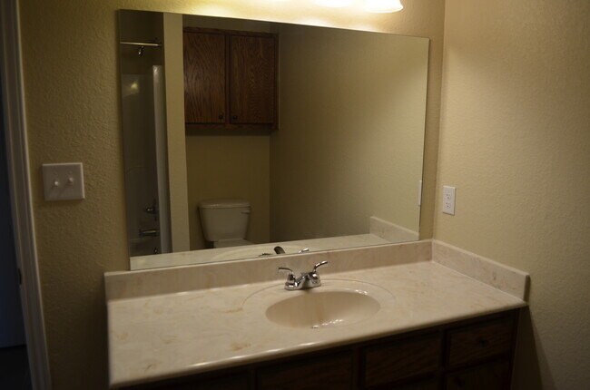 Building Photo - 2002Tru