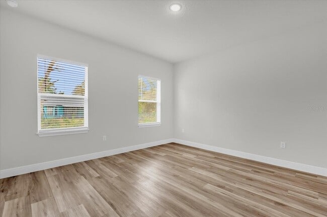 Building Photo - 13590 SW 40th Cir