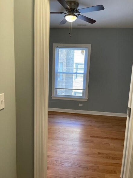 Building Photo - 1640 W Pratt Blvd