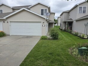 Building Photo - 3612 McLaughlin Dr