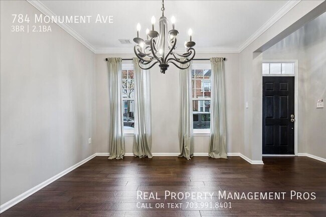 Building Photo - 784 Monument Ave