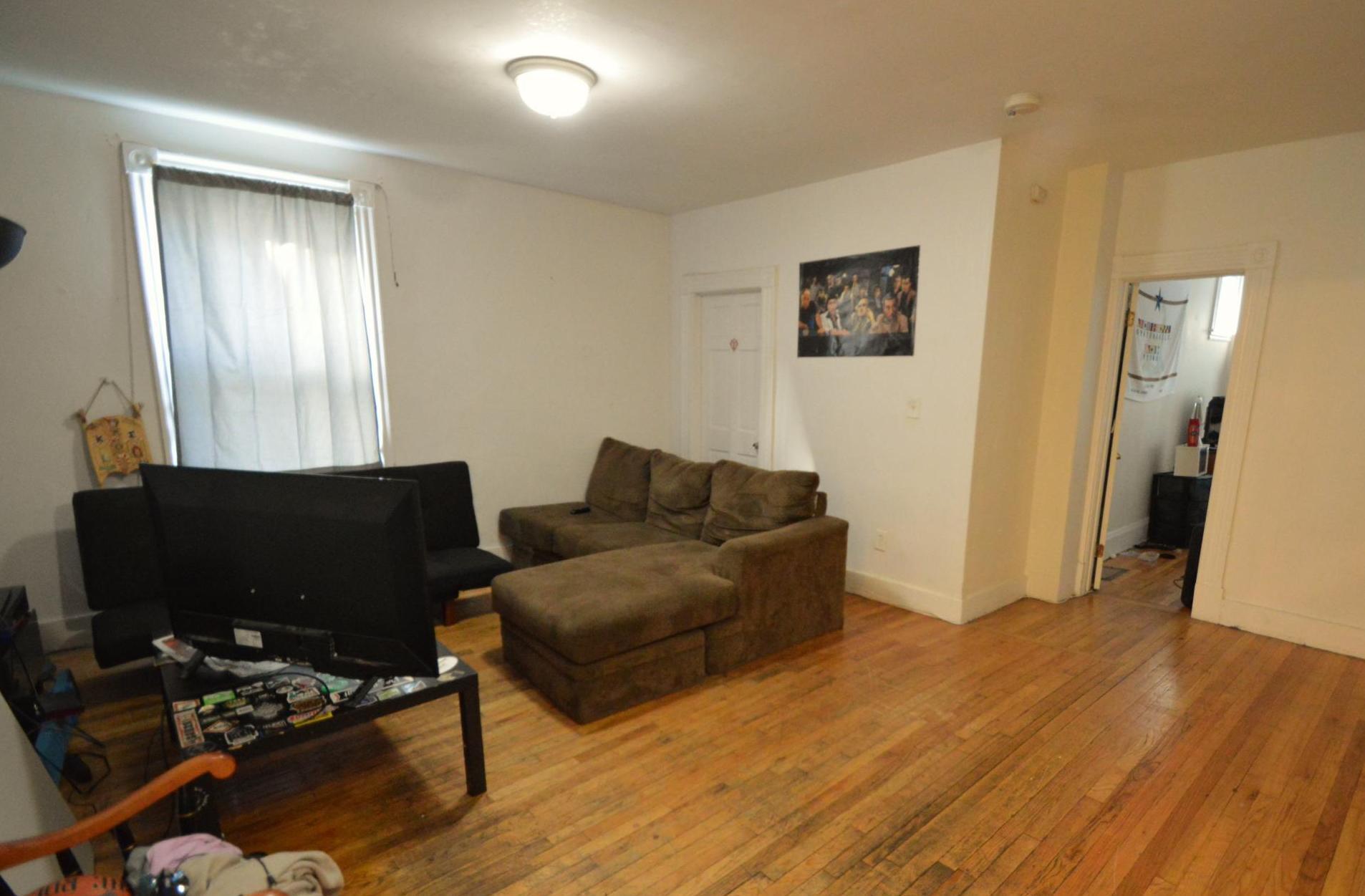 Building Photo - 25 Pratt St