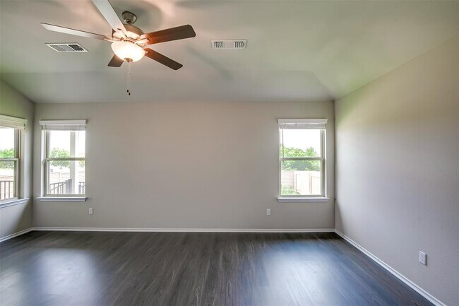 Building Photo - 261 Horsemint Way