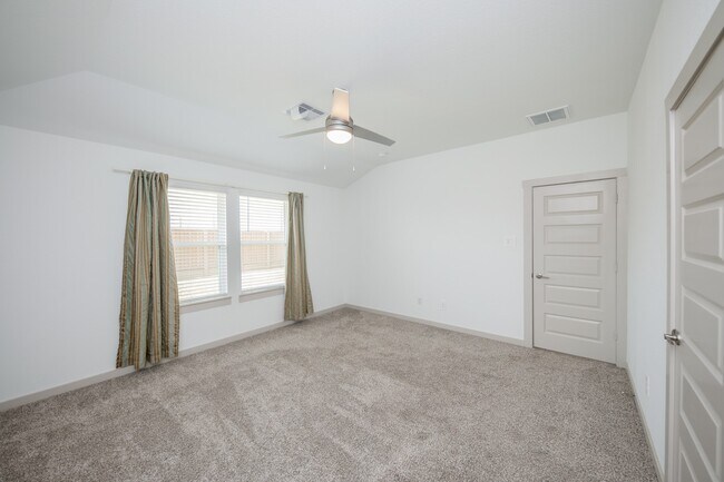 Building Photo - 29535 Paytons Park Ct