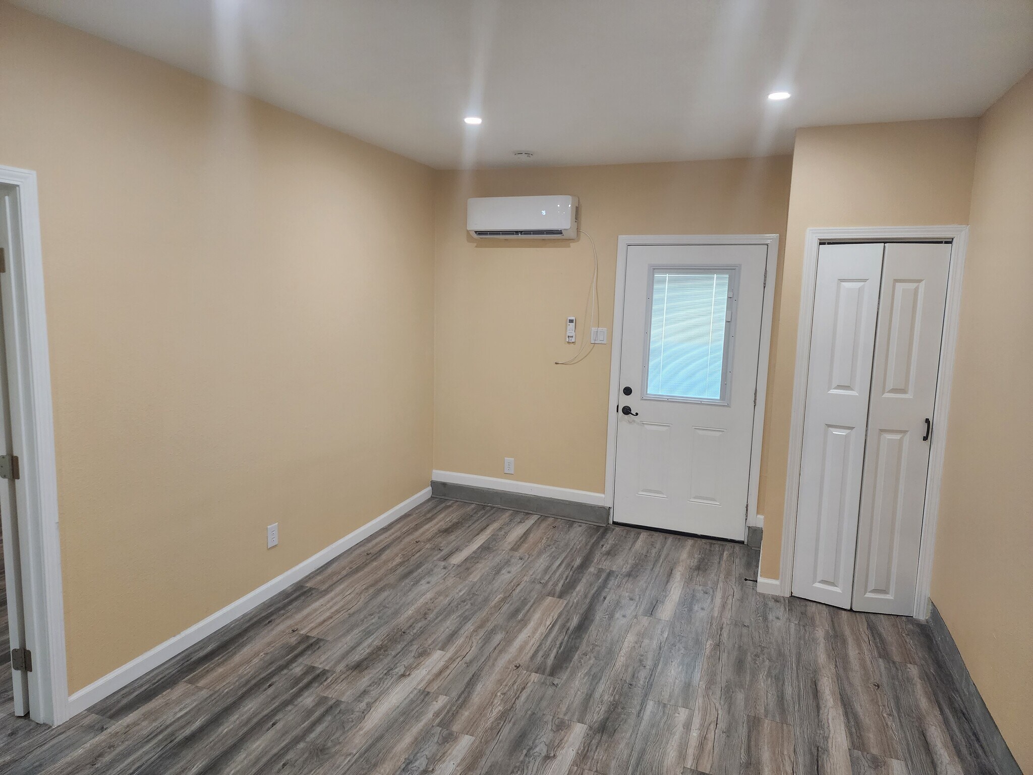 Building Photo - 509 Timber St