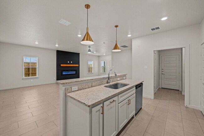 Building Photo - Brand new townhomes in Frenship East!
