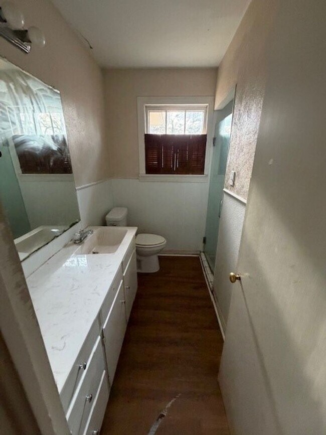 Building Photo - 312 N 37th St