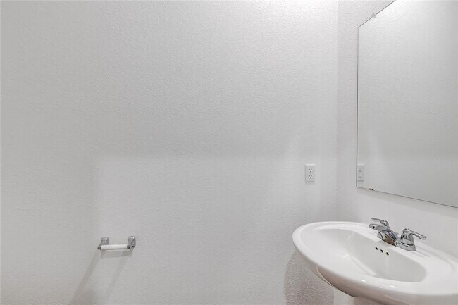 Building Photo - 7706 Poppy Petal Dr