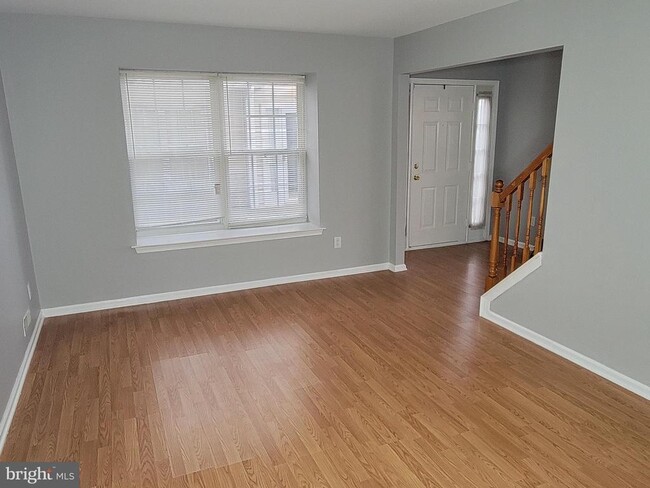 Building Photo - 2904 Saxony Dr