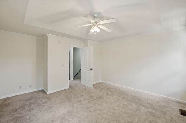 Building Photo - 354 Arapaho Dr